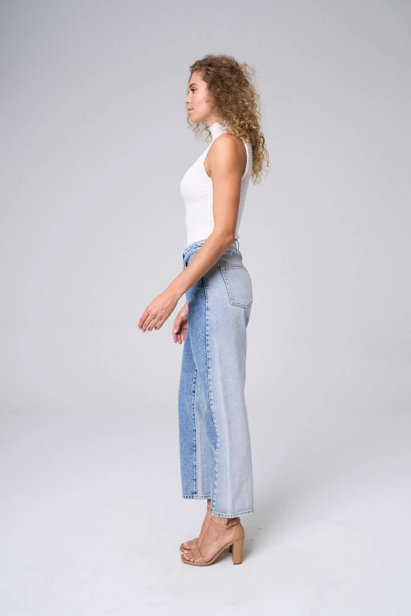 HIGH RISE CRISS CROSS WIDE STRAIGHT JEANS IN LIGHT TWO TONE / SP-P12235TT