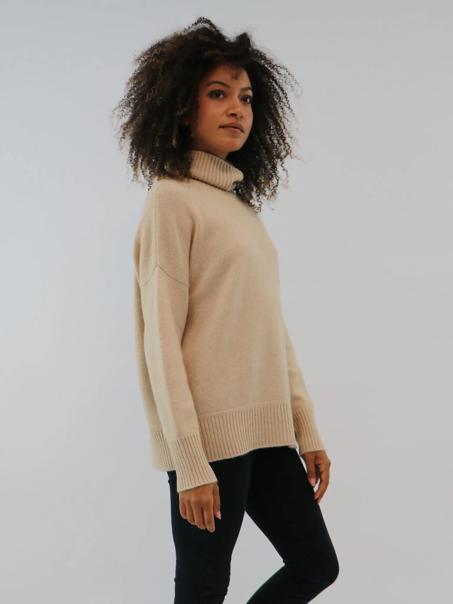 ORGANIC LAKI TURTLENECK